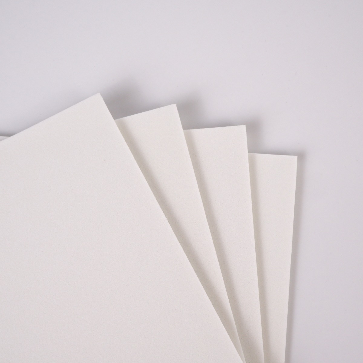 SULKY PUFFY hard 3mm white, 4 sheets of
foam 20cm x 30cm