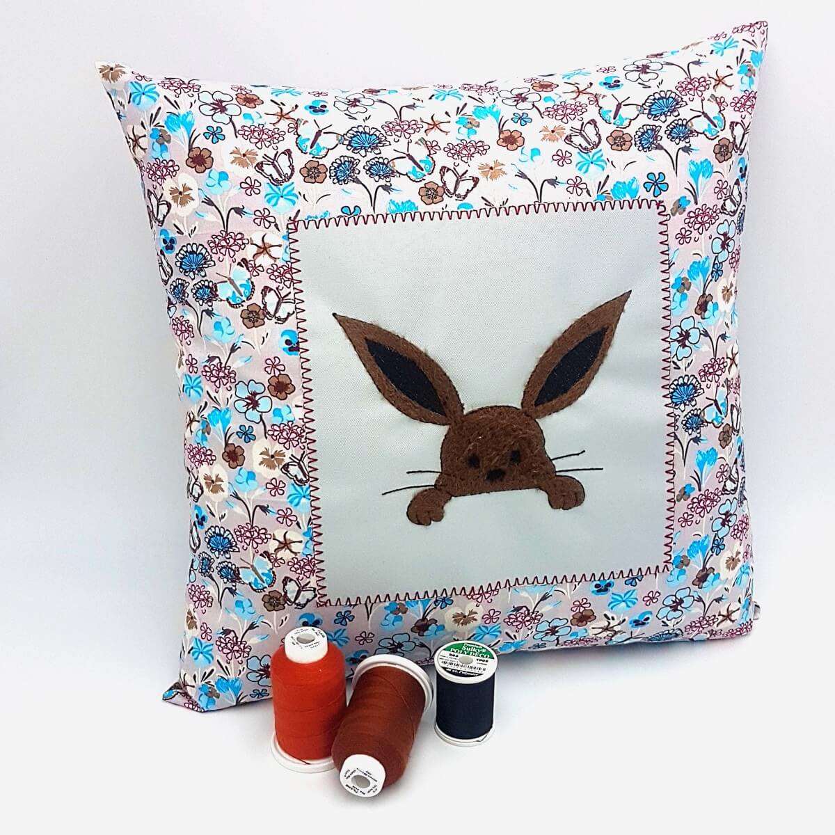 Stickdesign Osterhase „Filaine brushed“