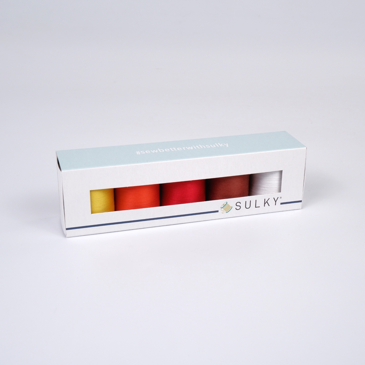 SULKY COTTON 30 - FIREPLACE (4x 450m
King Spulen, 1x BOBBIN COT 600m King
Spule) SULKY COTTON 30 - FIREPLACE (4x 450m
King Spulen, 1x BOBBIN COT 600m King
Spule)