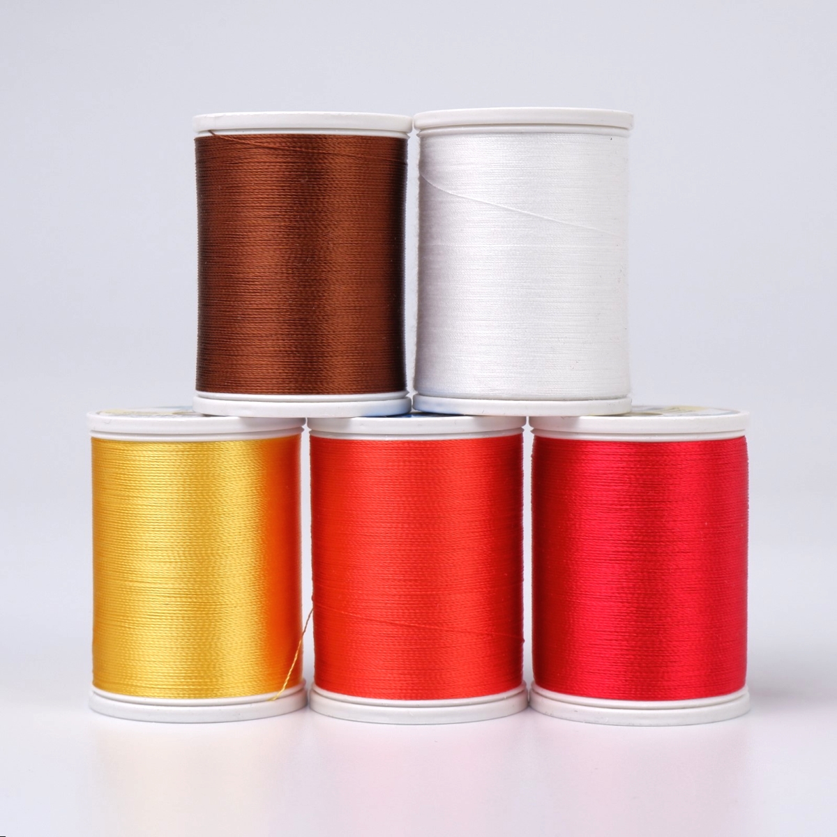 SULKY RAYON 40 - FIREPLACE (4x 780m King
Spools, 1x BOBBIN 1000m King Spool)